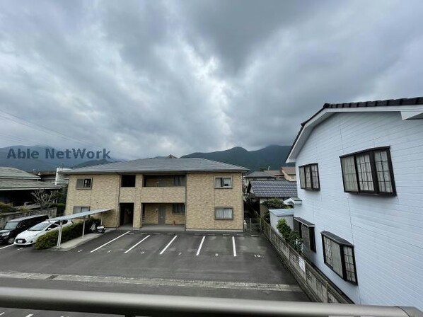 ロイヤルハウス西泉　壱番館・弐番館の物件内観写真